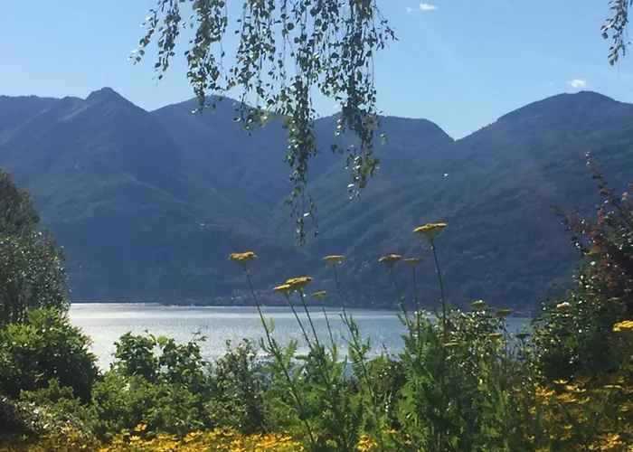 Casetta In Giardino Con Piscina Дом отдыха *